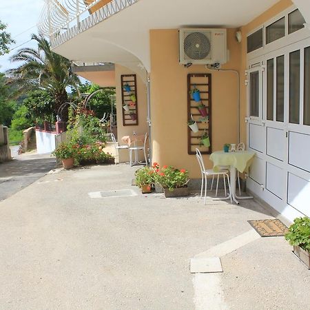 Rooms & Studio Bellina Skradin Bagian luar foto