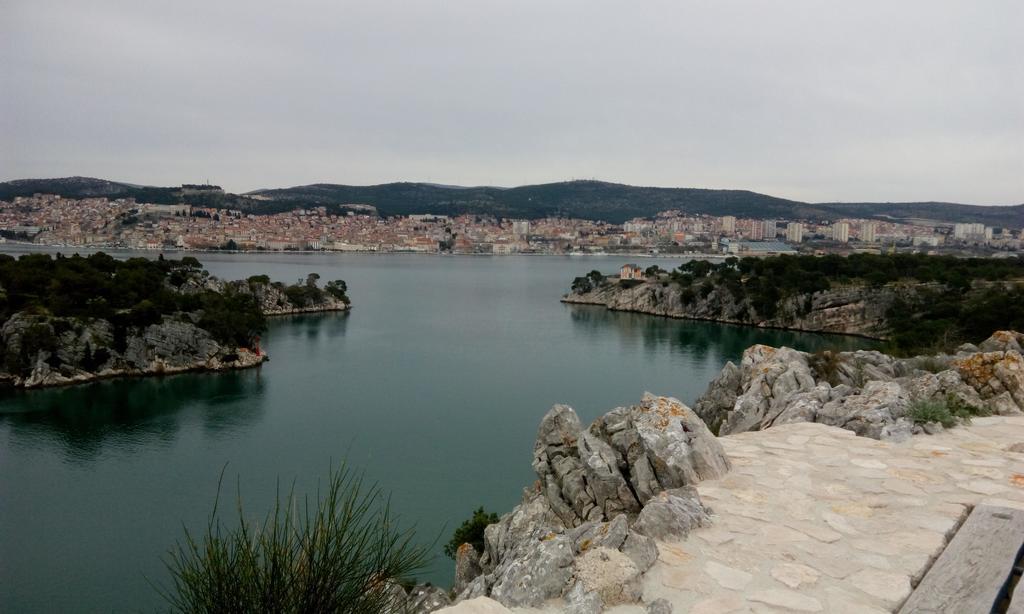 Rooms & Studio Bellina Skradin Bagian luar foto
