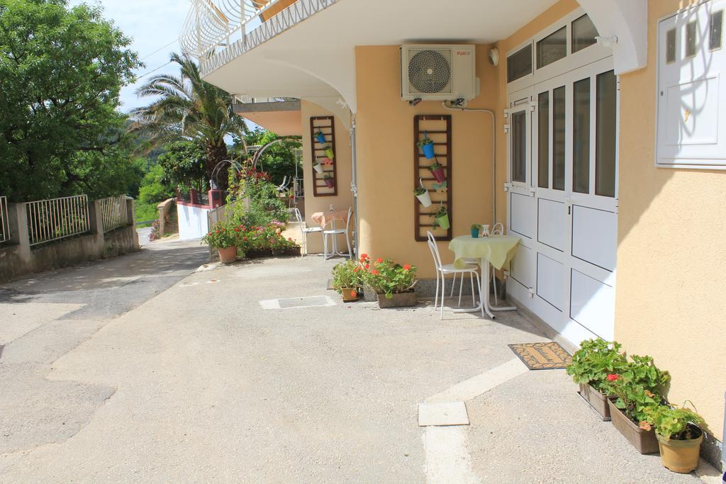 Rooms & Studio Bellina Skradin Bagian luar foto