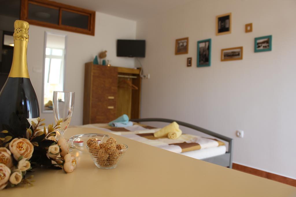 Rooms & Studio Bellina Skradin Bagian luar foto